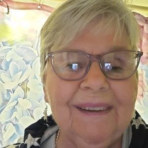 Meet your Posher, Roberta